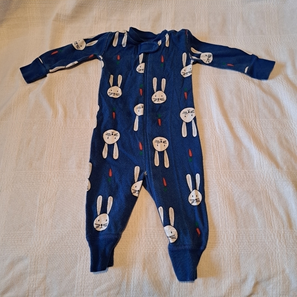Hanna Andersson baby size 60 or 3-6 months bunny sleeper, vguc